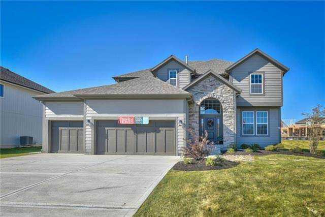 5827 Belmont Dr Shawnee, KS 66226