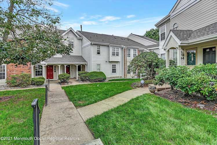 264 Tulip Ln Freehold, NJ 07728