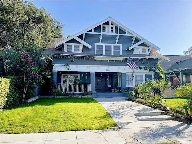 2266 W 21st St Los Angeles, CA 90018