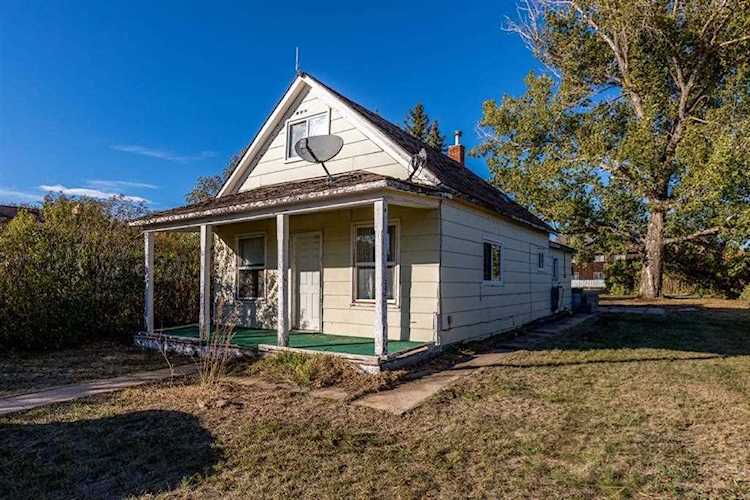 636 4 Ave Bassano, AB T0J 0B0