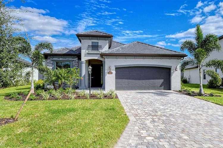 5947 Brandon RUN Lakewood Ranch, FL 34211