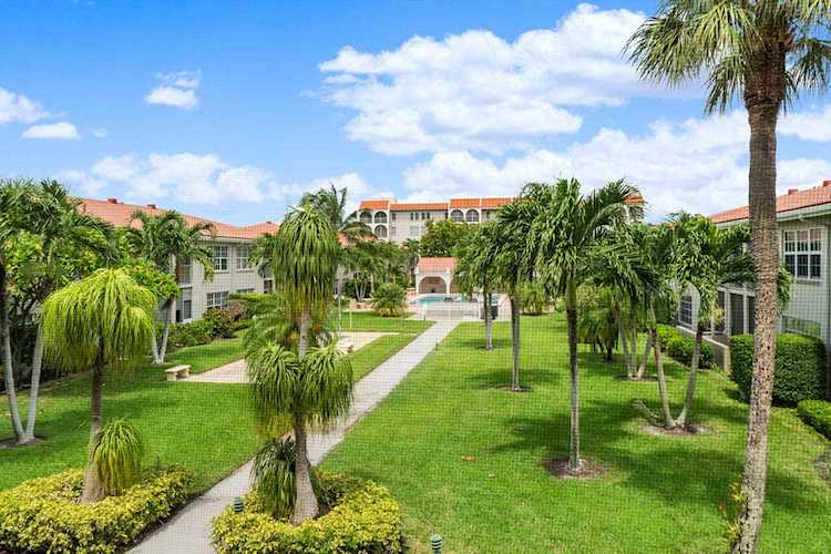 250 NE 20th Street #2220 Boca Raton, FL 33431 | MLS R10753338 Photo 1