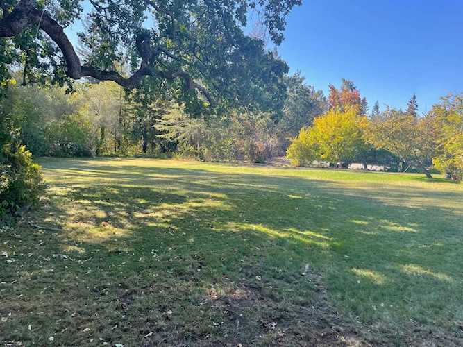 275 Camino Al Lago Atherton, CA 94027