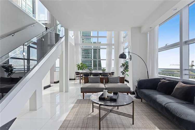 1395 Brickell Ave #3404 Miami, FL 33131