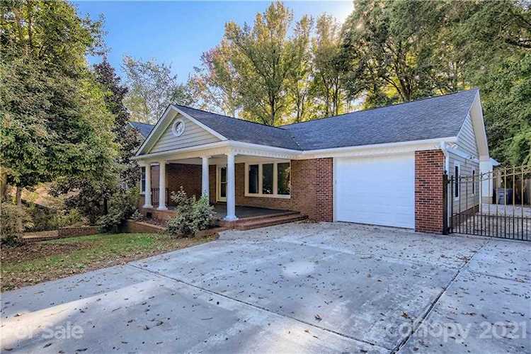 100 Raymond St Belmont, NC 28012