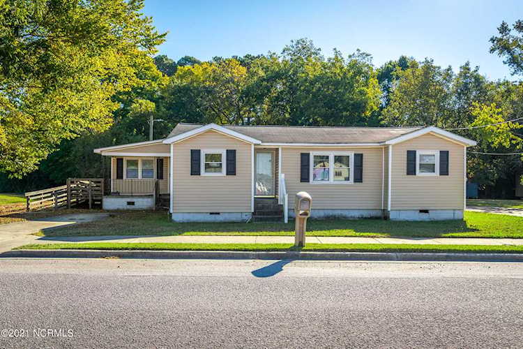 2509 Railroad Street Winterville, NC 28590