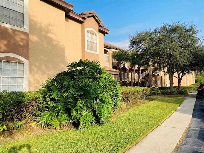 13941 W Fairway Island Dr #735 Orlando, FL 32837