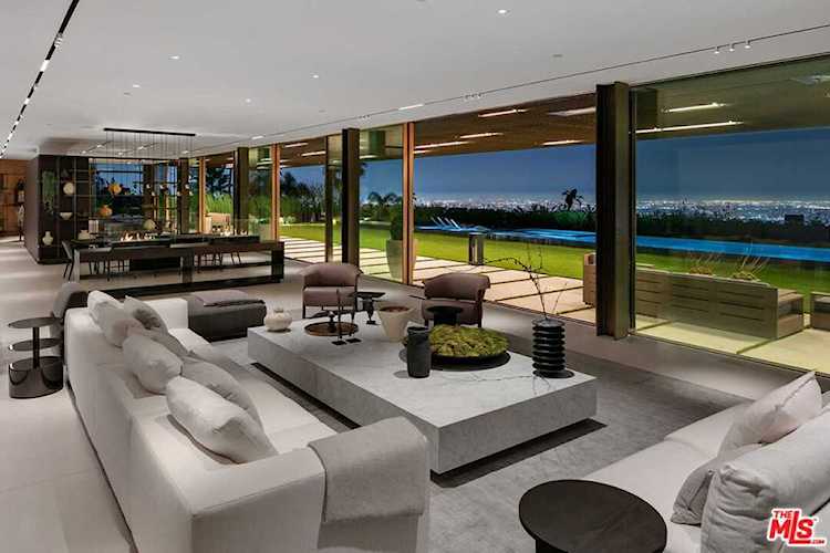 9344 Nightingale Dr Los Angeles, CA 90069
