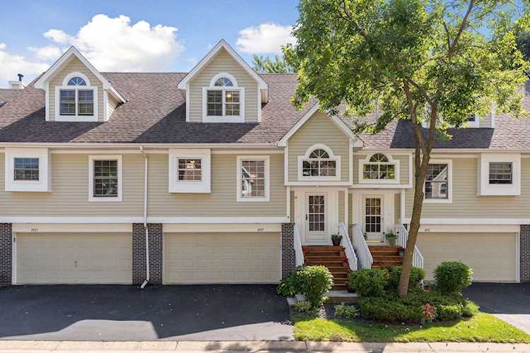 4927 Bayswater Road Minnetonka, MN 55345