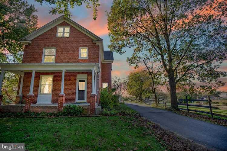 73 Sofia Ln Martinsburg, WV 25405