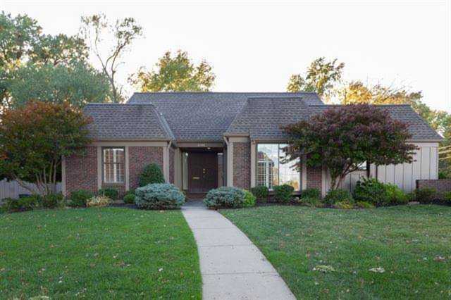 8300 Somerset Dr Prairie Village, KS 66207
