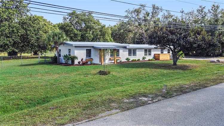 230 Lake Hayes Rd Oviedo, FL 32765