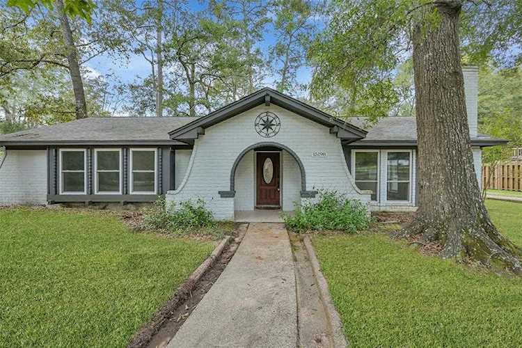 15198 Park Ln Conroe, TX 77302
