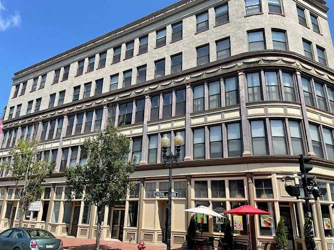 7 Central Sq #305 Lynn, MA 01901 | MLS 72874924 Photo 1