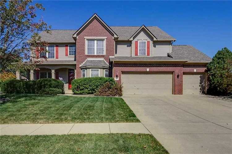 1090 Rockwell Dr Greenwood, IN 46143 | MLS 21819761 Photo 1