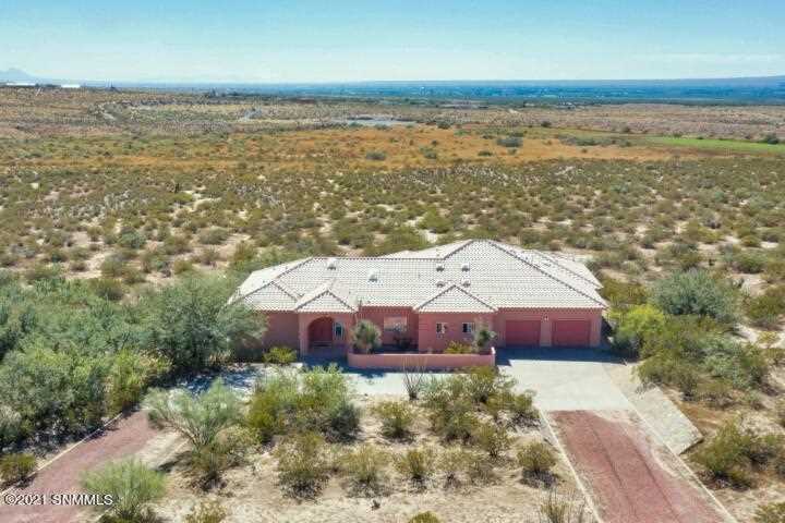 5120 Hunters Chase Rd Las Cruces, NM 88011
