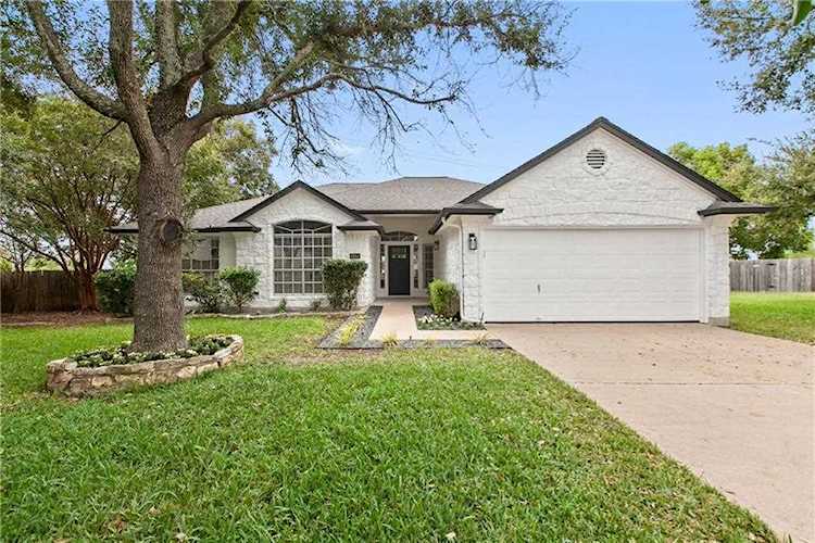 3913 Lemos DR Austin, TX 78728