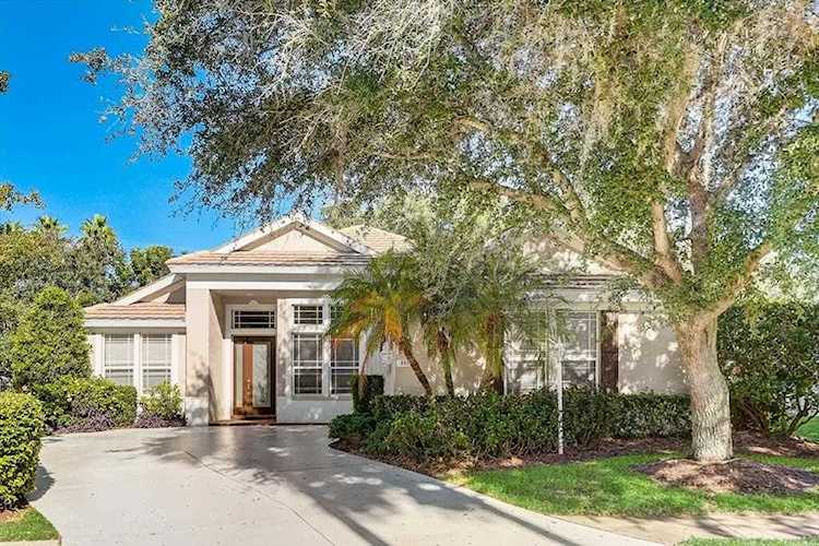 8415 Sailing LOOP Lakewood Ranch, FL 34202