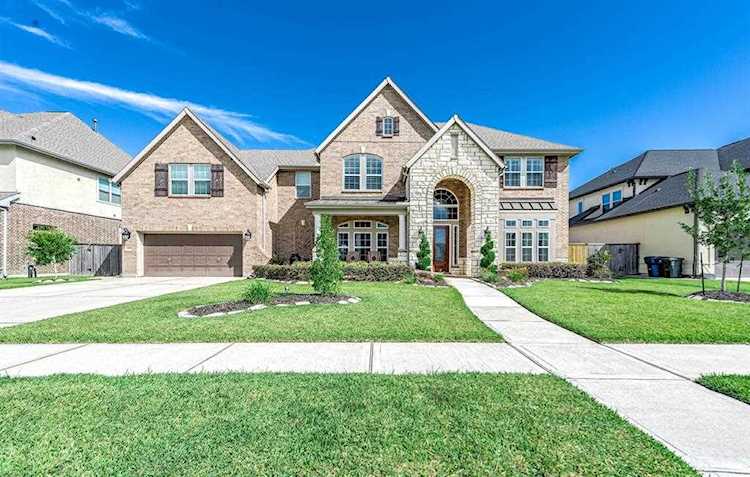 1813 Avery Ln Friendswood, TX 77546