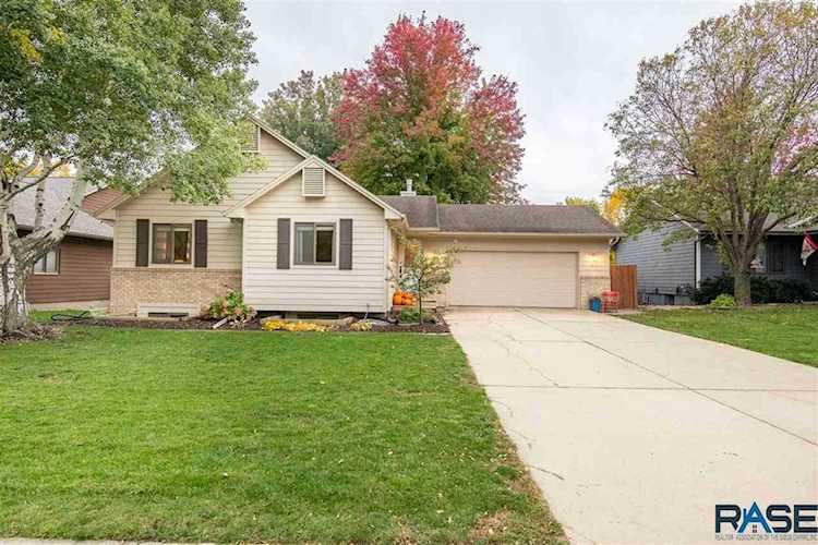 5605 W 53Rd St Sioux Falls, SD 57106