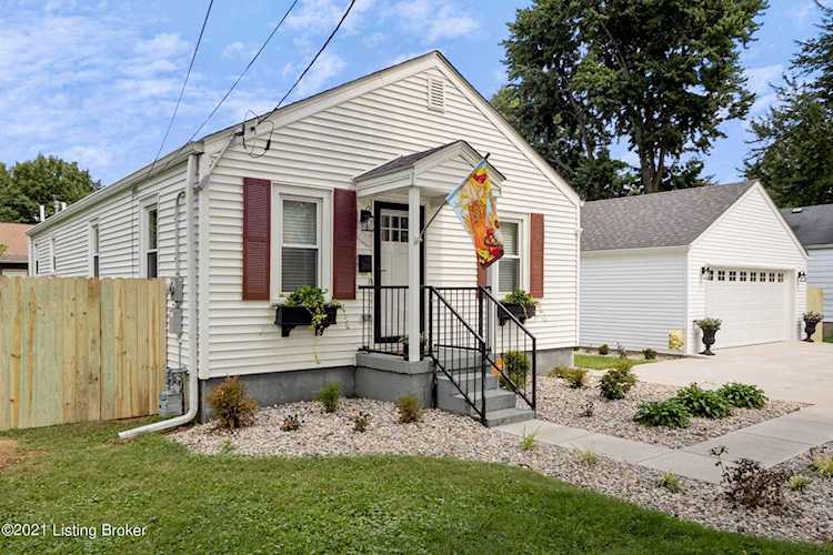 2116 Ronnie Ave Louisville, KY 40216 | MLS 1596249 Photo 1