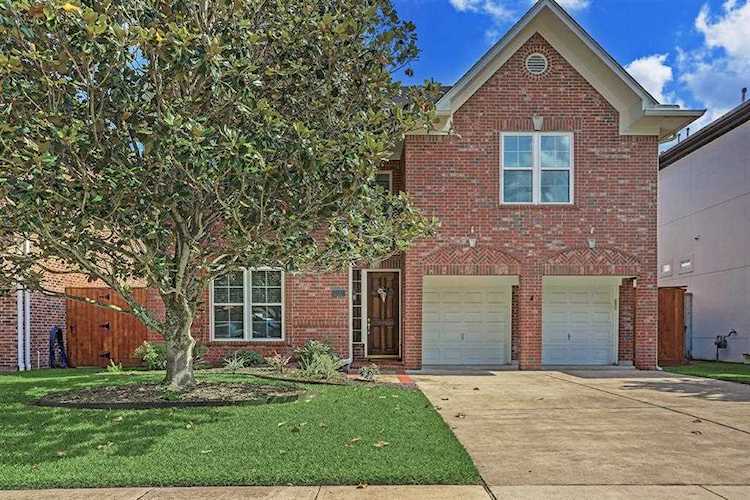 5105 Chestnut St Bellaire, TX 77401