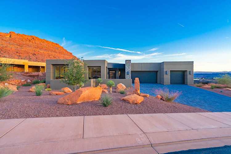 2017 W Cougar Rock CIR St George, UT 84770
