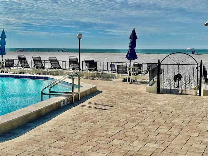 800 Benjamin Franklin Dr #203 Sarasota, FL 34236