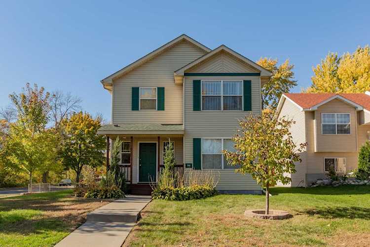 701 23rd Avenue N South Saint Paul, MN 55075