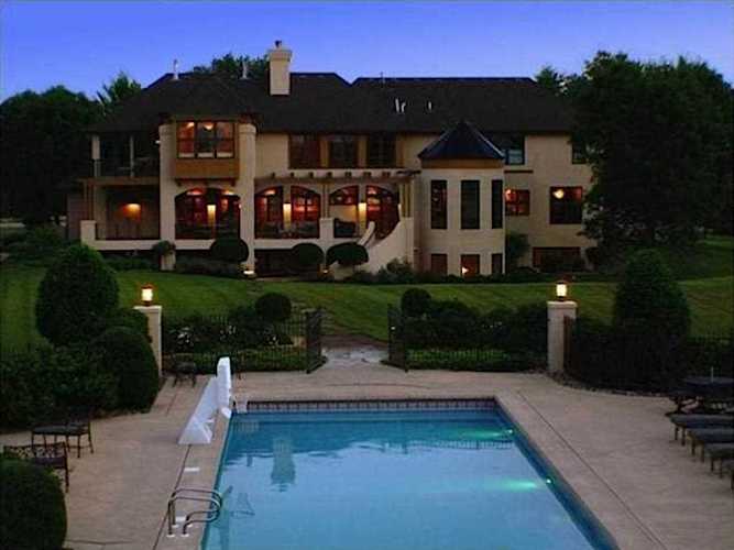 9511 Foxford Road Chanhassen, MN 55317