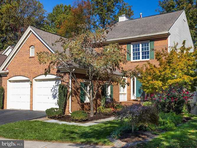 3785 Center Way Fairfax, VA 22033