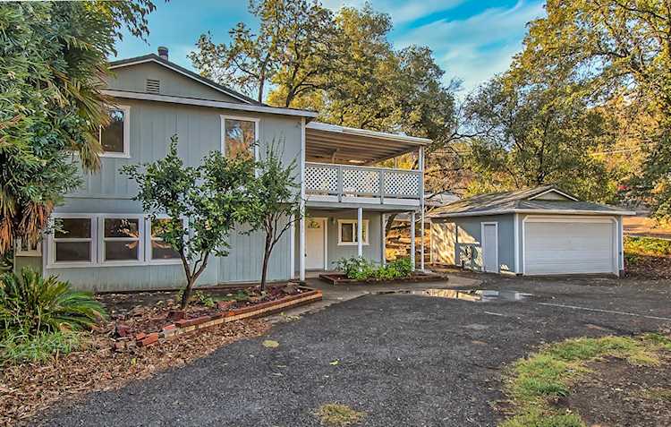 22131 Hidden Valley Dr Redding, CA 96003