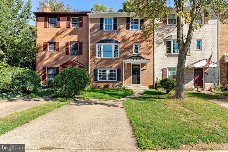 13742 Penwith Ct Chantilly, VA 20151