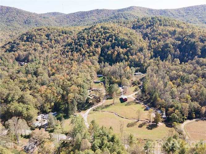 15 and 34 Rocky Mountain Dr Hendersonville, NC 28739