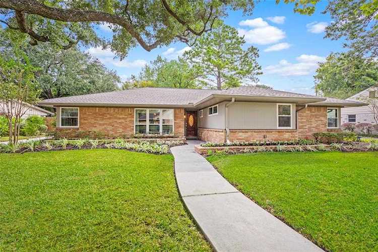 11011 Renwick Dr Houston, TX 77096