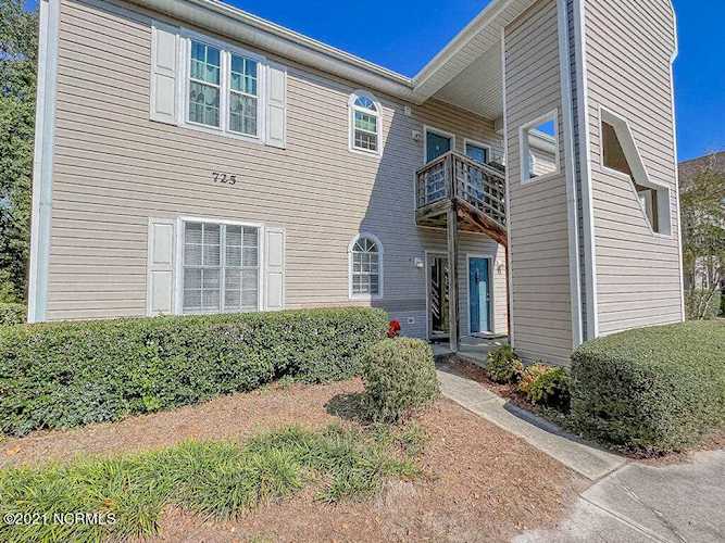 725 Bragg Drive Apt Wilmington, NC 28412