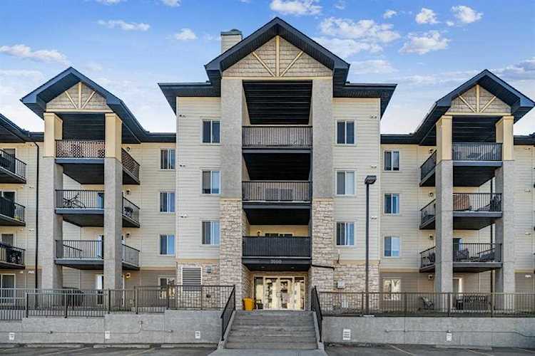 304 Mackenzie Way SW #7308 Airdrie, AB T4B 3H7