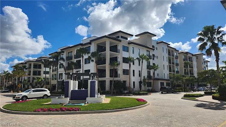 1130 3Rd Ave S #217 Naples, FL 34102
