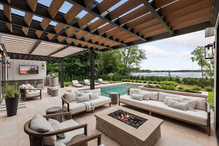 1044 Lake Street E Wayzata, MN 55391
