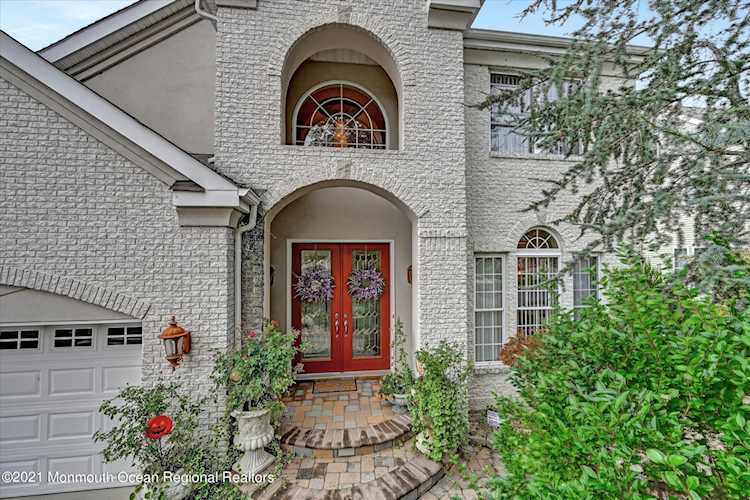 3 Tyler Ct Howell, NJ 07731