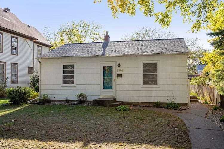 2306 Brewster Street Saint Paul, MN 55108