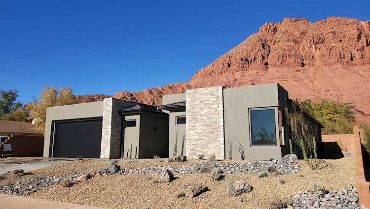 233 E 300 N Ivins, UT 84738