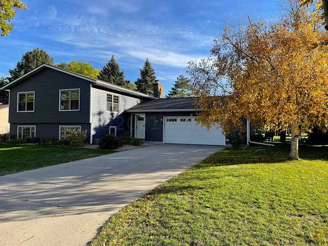 501 S 34th Ave Moorhead, MN 56560
