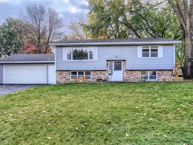 109 Oak Avenue SW Saint Michael, MN 55376