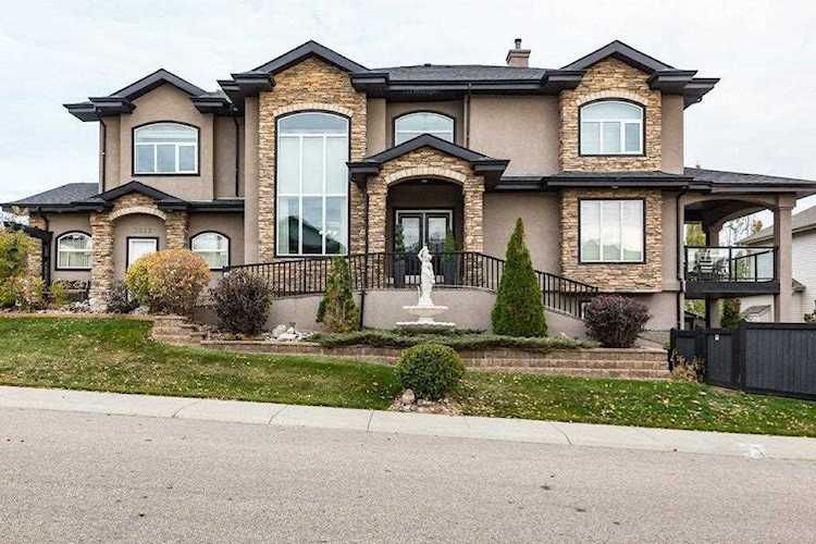 3033 Macneil Way Edmonton, AB T6R 3V1