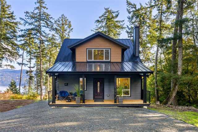 7 Seagirt Rd Sooke, BC V9Z 1A2