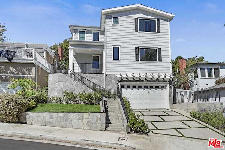 16751 Livorno Dr Pacific Palisades, CA 90272