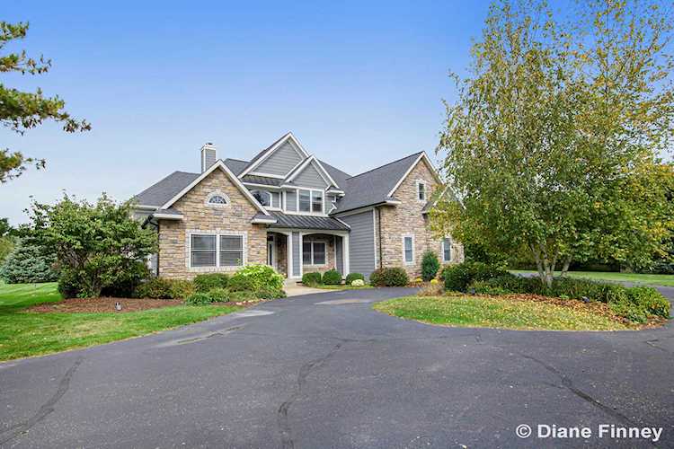 5327 NE Canyon River Dr Ada, MI 49301 | MLS 21111972 Photo 1