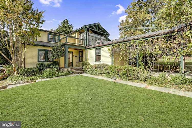 3100 Cyrandall Valley Rd Fairfax, VA 22031