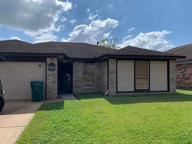 2326 National St Pasadena, TX 77502